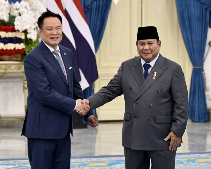 thai PM visits Indonesia