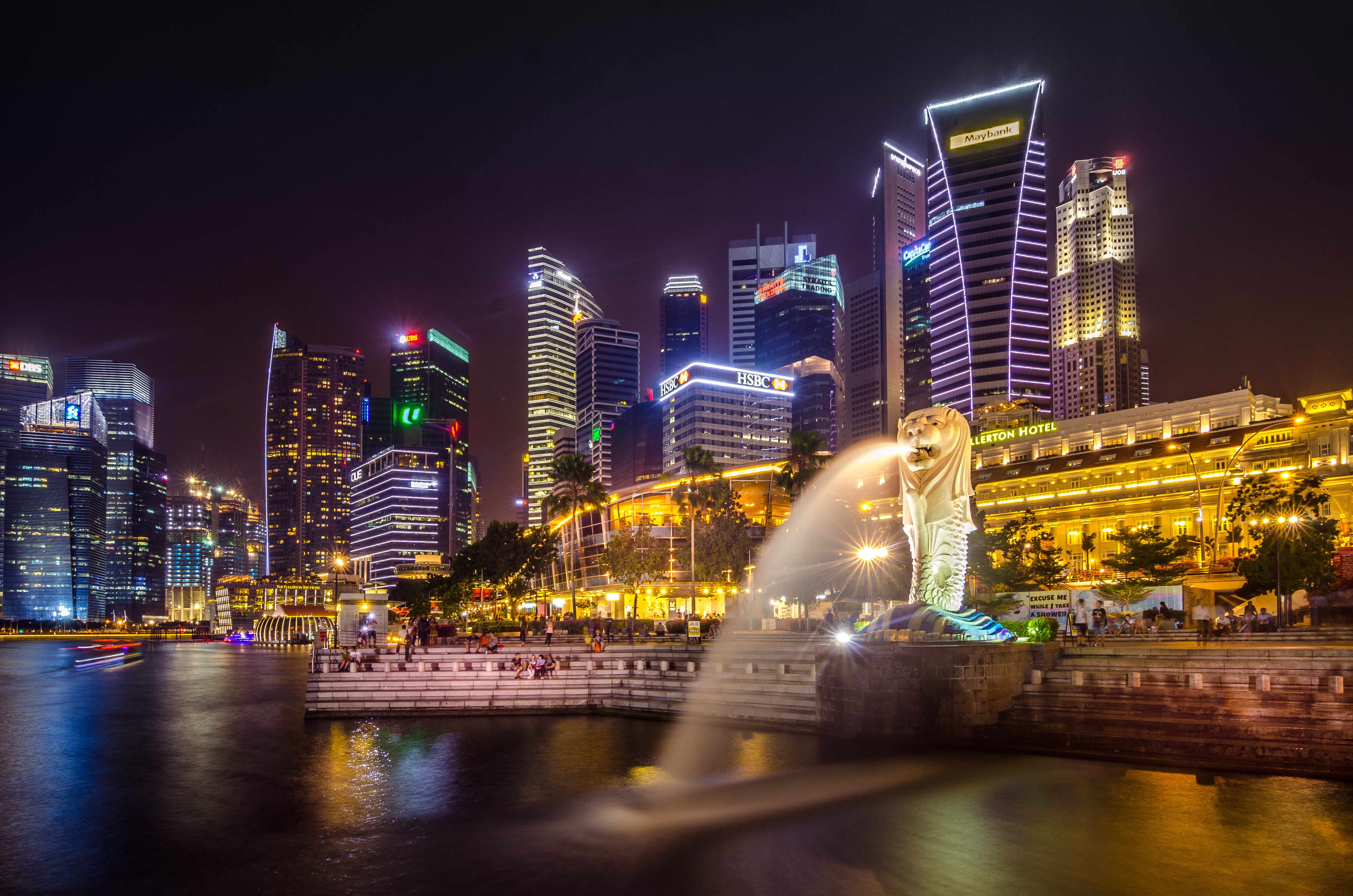 Buildings and Merlion 