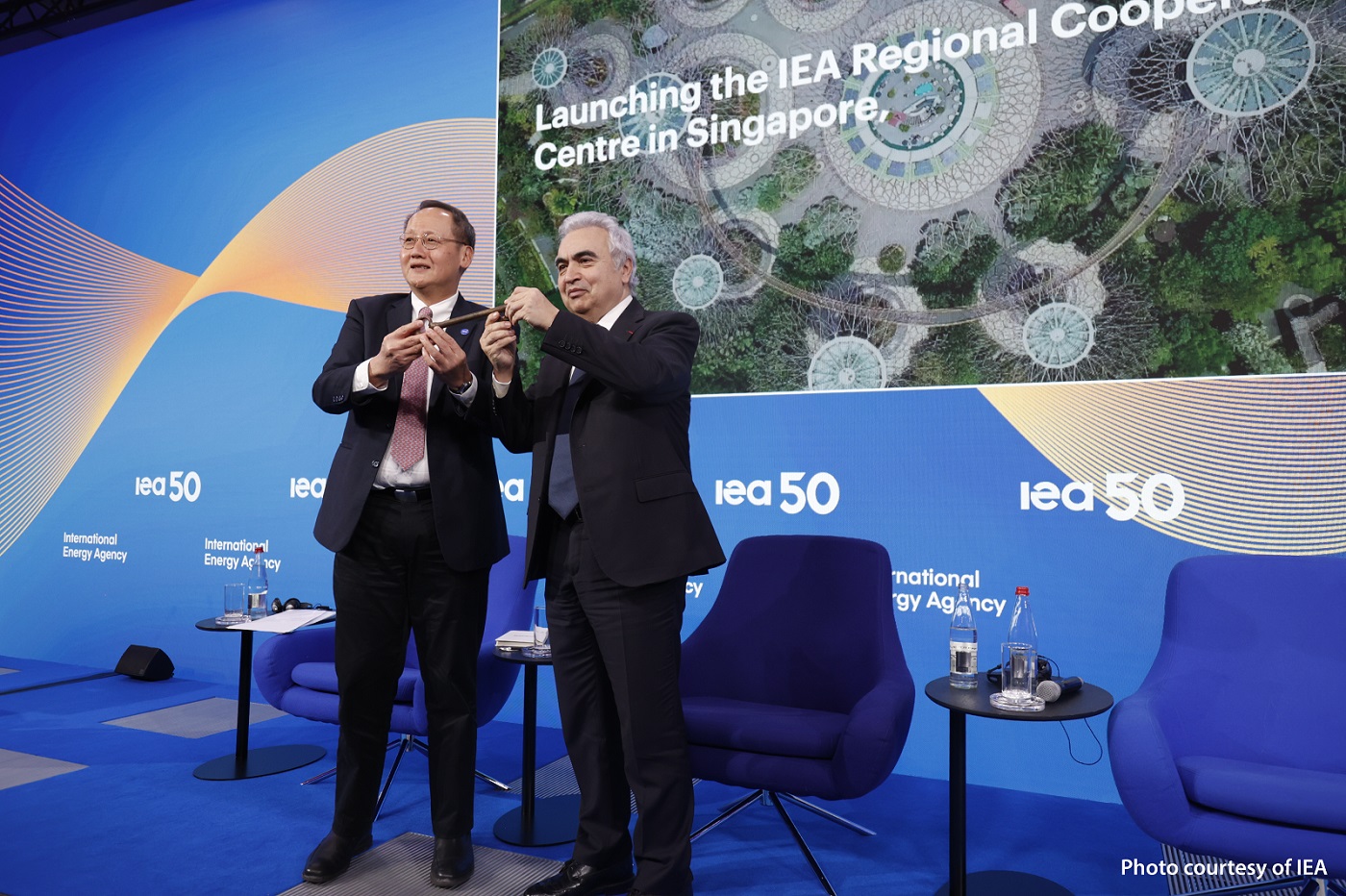 IEA partners with Singapore