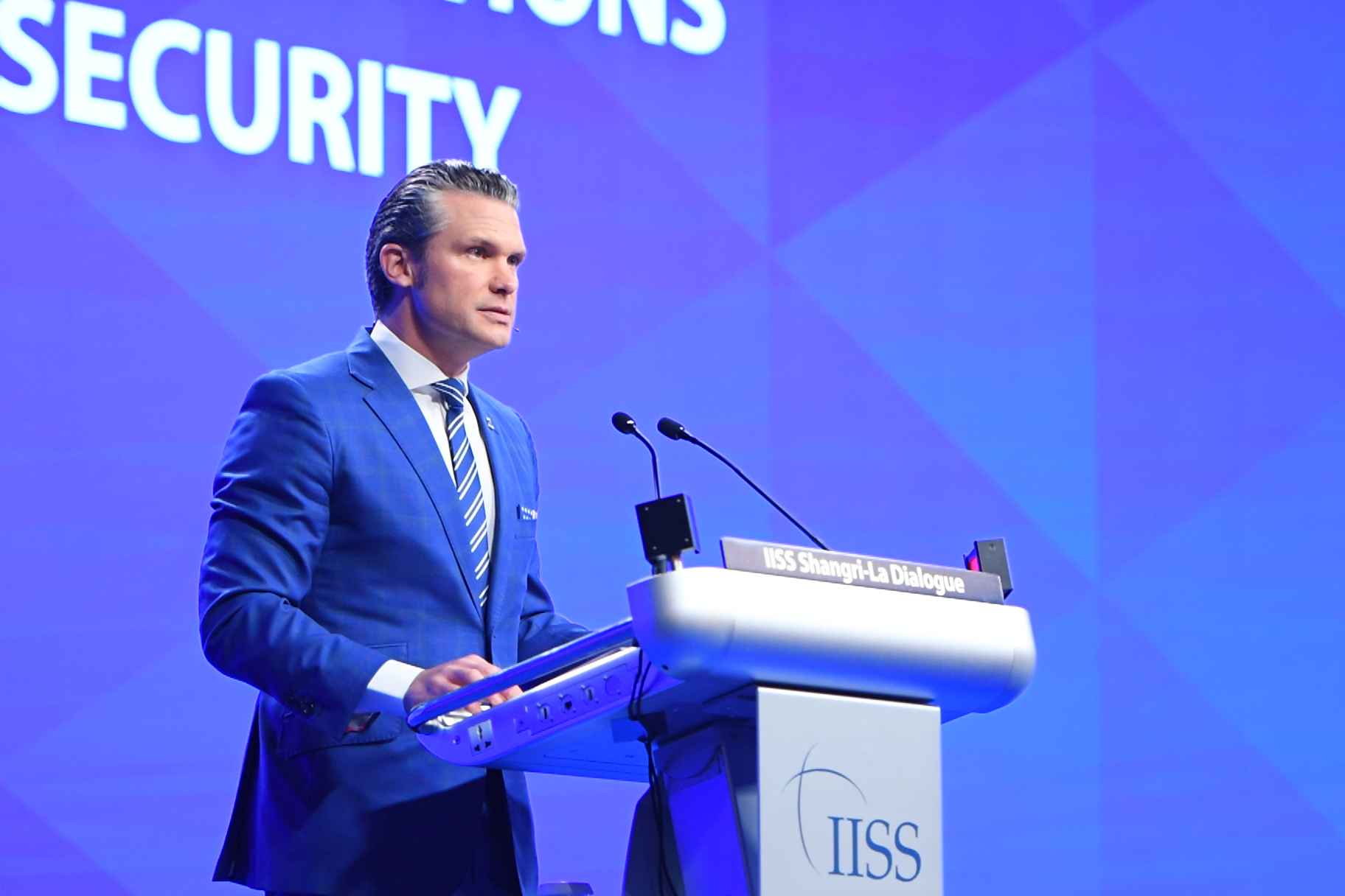 US Secretary of Defense  @PeteHegseth  