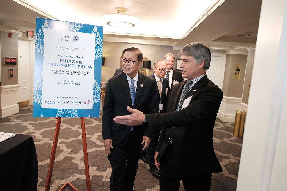 Amb. McFeeters and H.E. Sihasak Phuangketkeow 