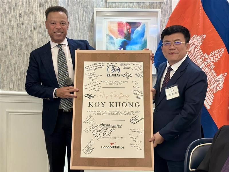 Koy Kuong Welcome Lunch