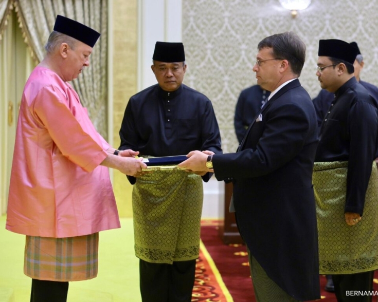 amb kagan makes role official