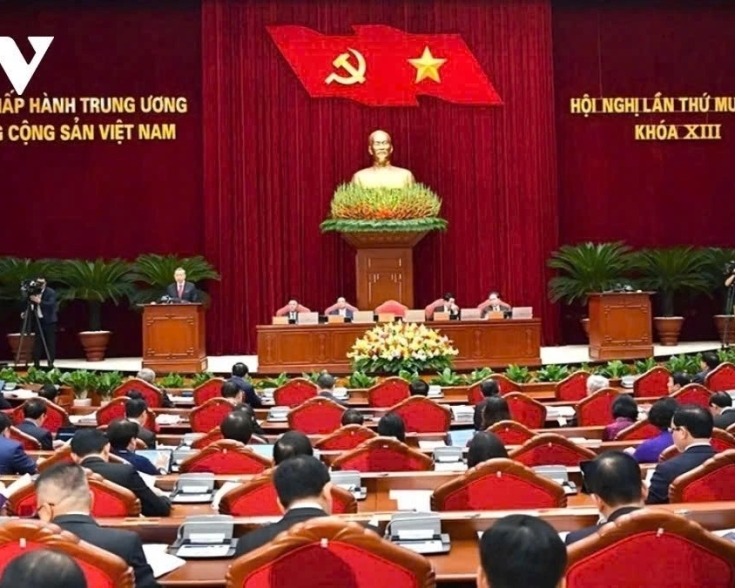 The-13th-plenum-of-the-Party-Central-Committee,-held-in-early-October,-reviews-preparations-for-the-14th-National-Party-Congress