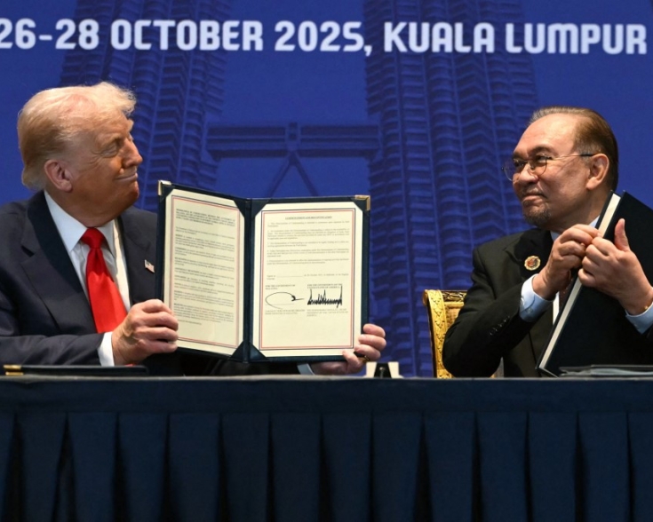 Trump signs Malaysia trade and rare earths deal